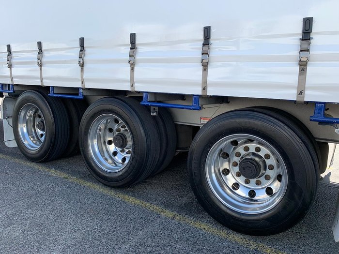 2023 Maxitrans St3 46 Pallet Drop Deck B Triple Mezzanine R/T