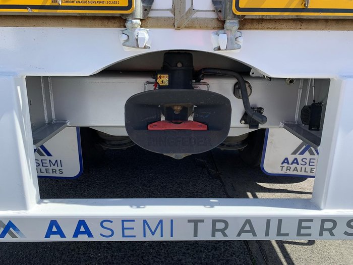 2023 Maxitrans St3 46 Pallet Drop Deck B Triple Mezzanine R/T