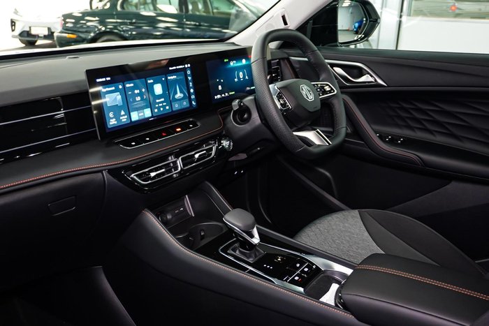 2025 MG HS Super Hybrid Excite