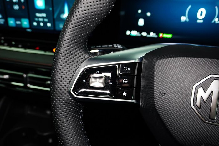 2025 MG HS Super Hybrid Excite