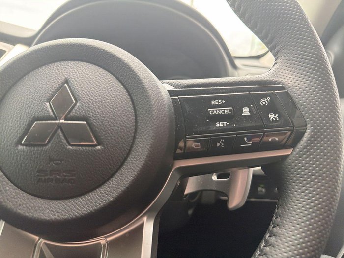 2024 Mitsubishi Pajero Sport GLS