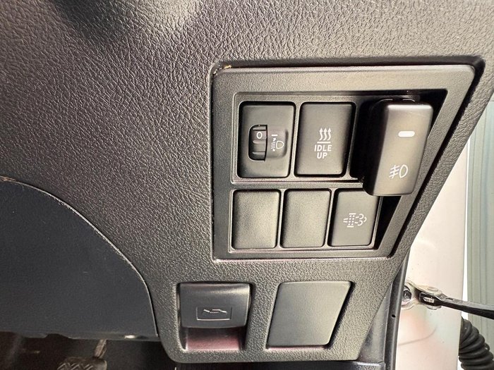 2020 Toyota Hilux SR