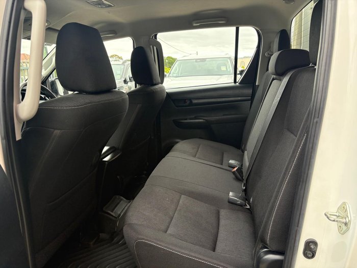 2020 Toyota Hilux SR