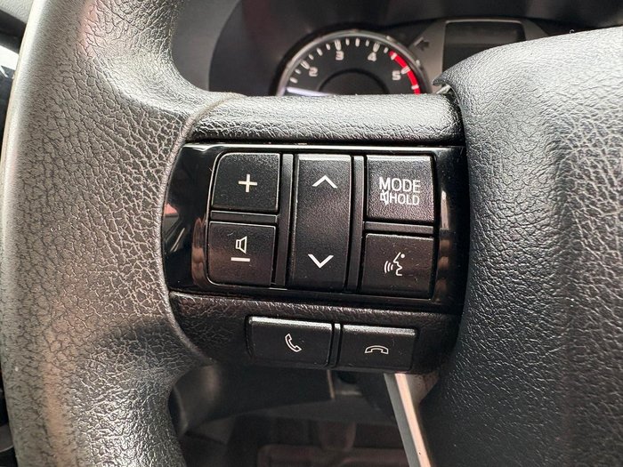 2020 Toyota Hilux SR