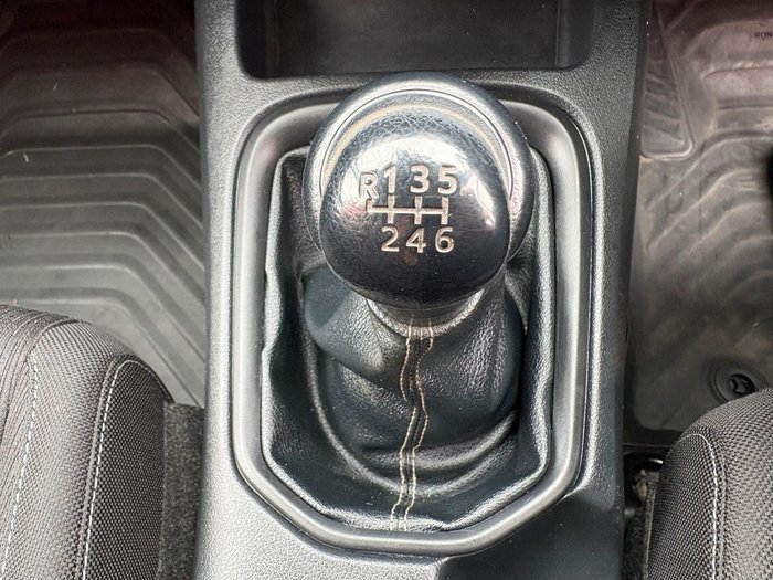 2020 Toyota Hilux SR