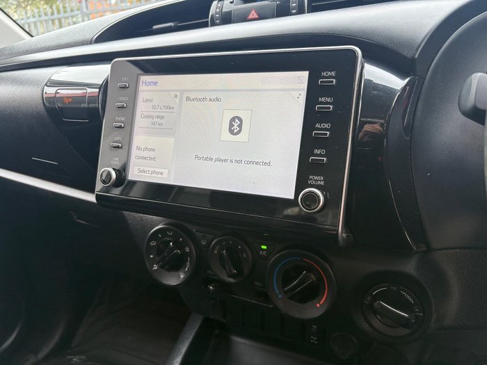 2020 Toyota Hilux SR