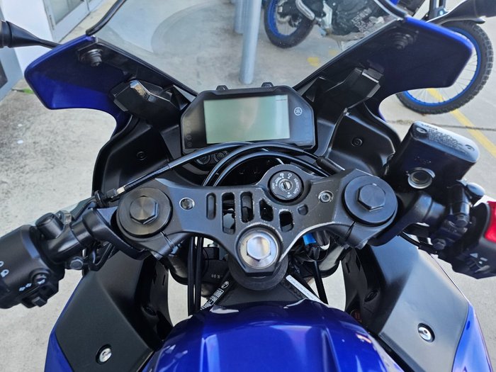 2023 Yamaha YZF-R3 Blue
