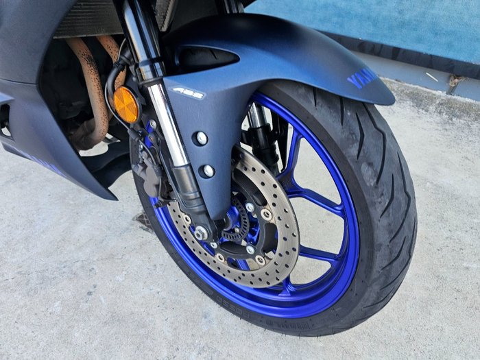 2023 Yamaha YZF-R3 Blue