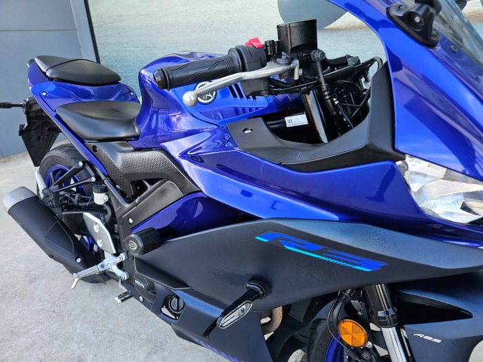2023 Yamaha YZF-R3 Blue