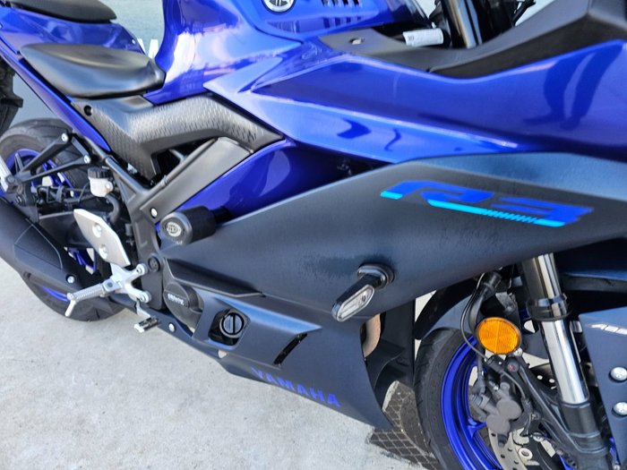 2023 Yamaha YZF-R3 Blue