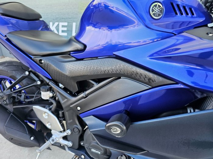 2023 Yamaha YZF-R3 Blue