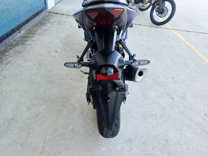 2023 Yamaha YZF-R3 Blue