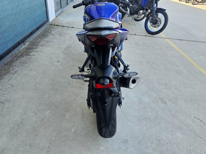 2023 Yamaha YZF-R3 Blue