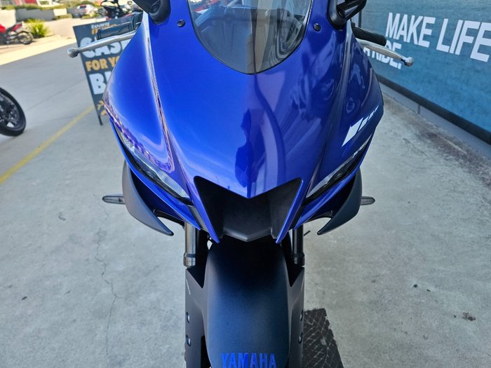 2023 Yamaha YZF-R3 Blue
