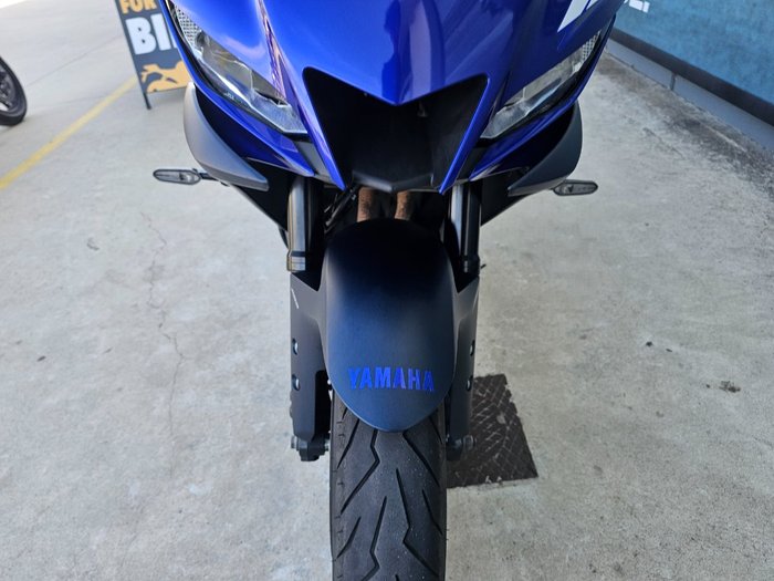 2023 Yamaha YZF-R3 Blue