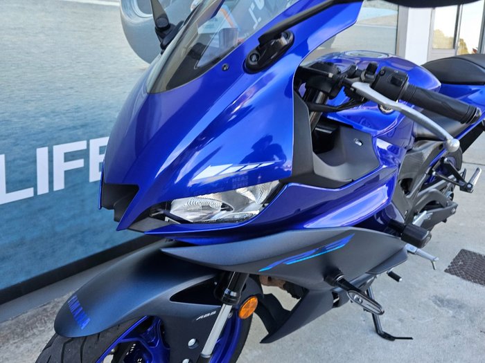 2023 Yamaha YZF-R3 Blue