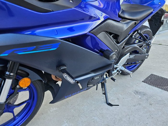 2023 Yamaha YZF-R3 Blue