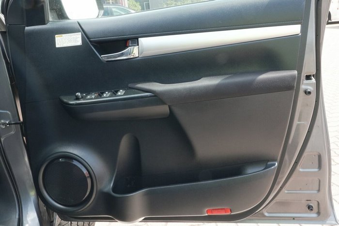 2018 Toyota Hilux SR5