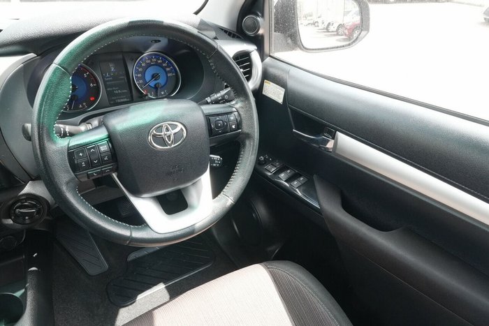 2018 Toyota Hilux SR5