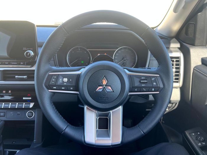 2024 Mitsubishi Triton GLS