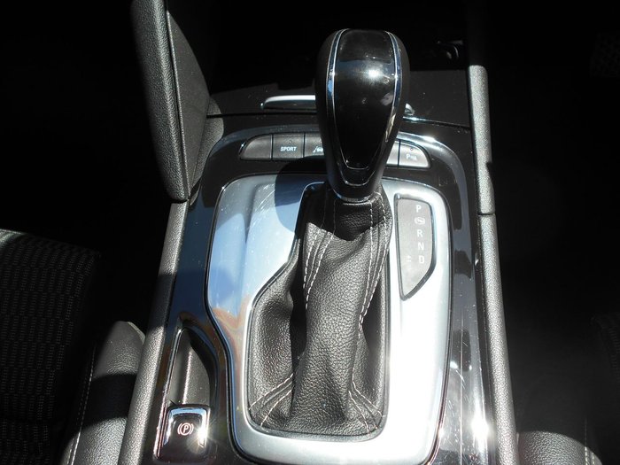 2018 Holden Commodore RS