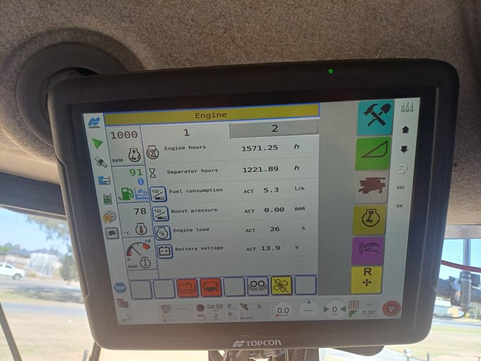 2015 Massey Ferguson 9565 Red