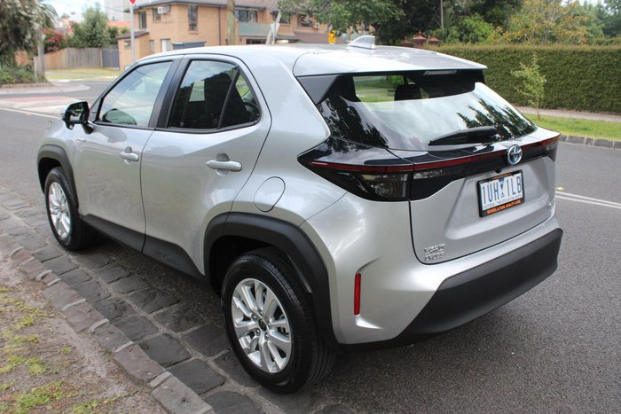 2021 Toyota Yaris Cross GX MXPJ15R AWD Stunning Silver