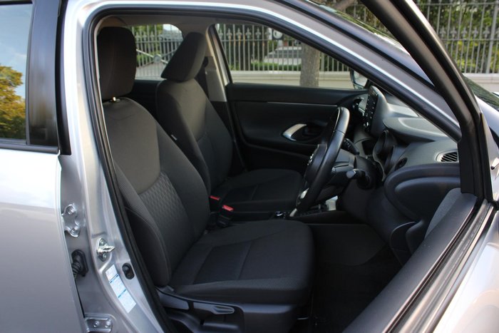 2021 Toyota Yaris Cross GX MXPJ15R AWD Stunning Silver