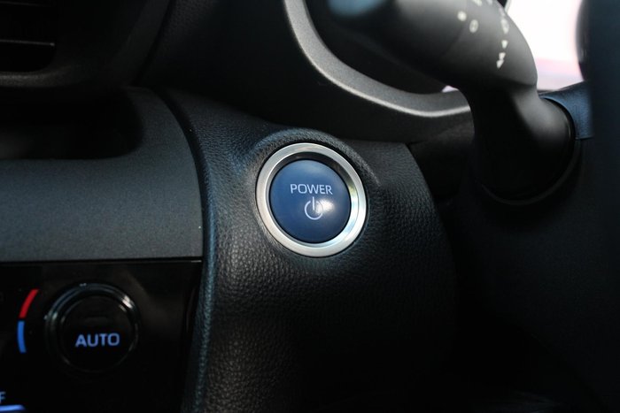 2021 Toyota Yaris Cross GX MXPJ15R AWD Stunning Silver