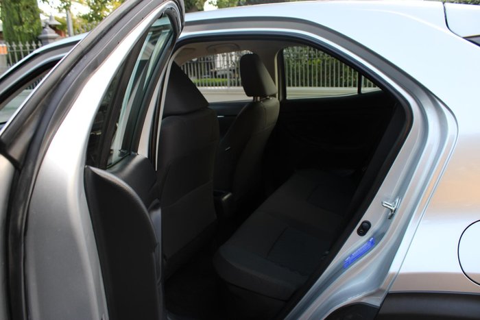 2021 Toyota Yaris Cross GX MXPJ15R AWD Stunning Silver