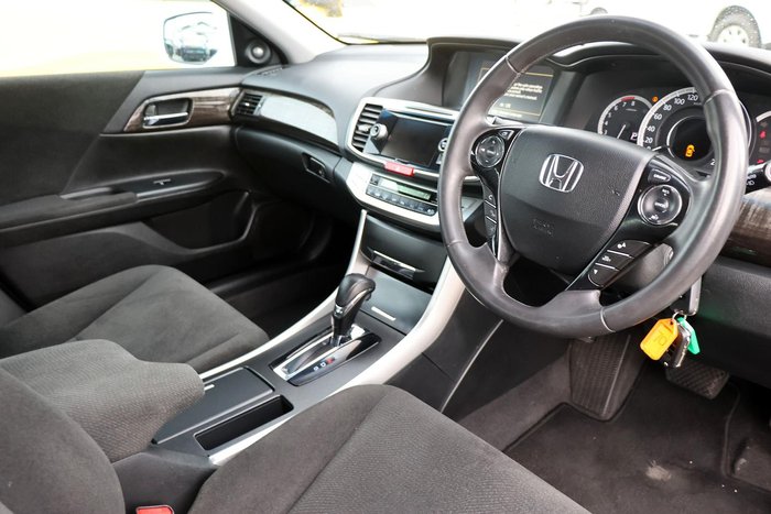 2013 Honda Accord VTi-S 9th Gen MY13 White Orchid