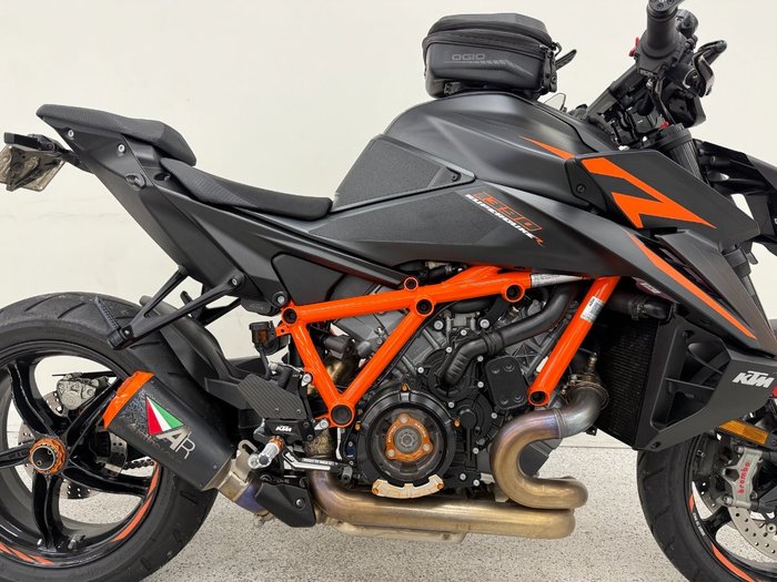 2024 Ktm 2024 Ktm 1390CC Super DUKE R Orange