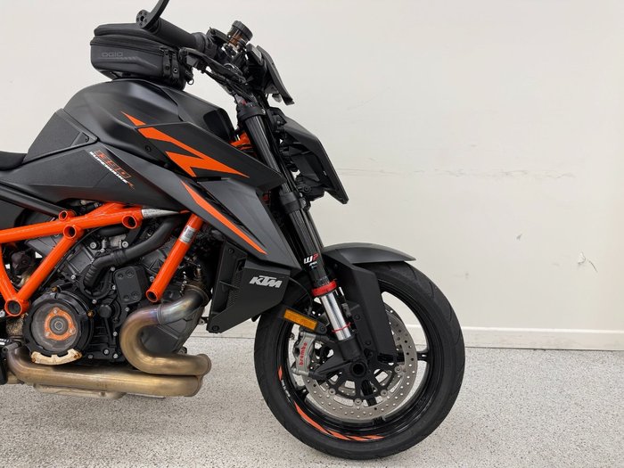 2024 Ktm 2024 Ktm 1390CC Super DUKE R Orange