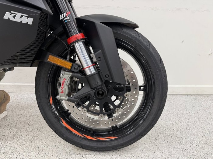 2024 Ktm 2024 Ktm 1390CC Super DUKE R Orange