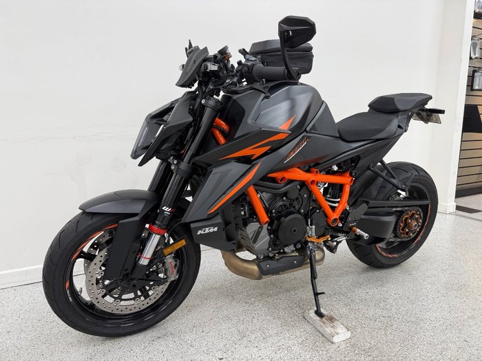 2024 Ktm 2024 Ktm 1390CC Super DUKE R Orange