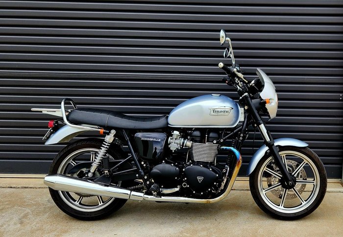 2015 Triumph Bonneville T100 SE Bonneville Grey