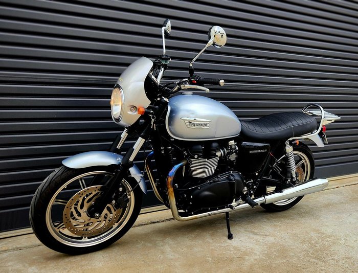 2015 Triumph Bonneville T100 SE Bonneville Grey