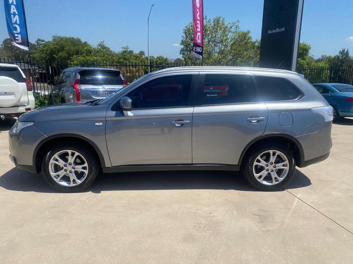 2014 Mitsubishi Outlander ES