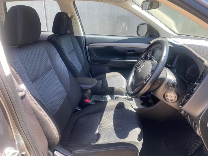 2014 Mitsubishi Outlander ES ZJ MY14.5 4X4 On Demand Titanium