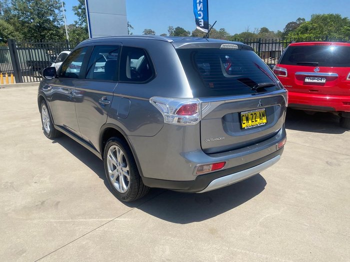 2014 Mitsubishi Outlander ES ZJ MY14.5 4X4 On Demand Titanium