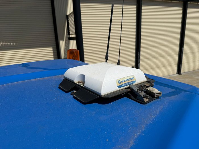 2020 New Holland T7.230