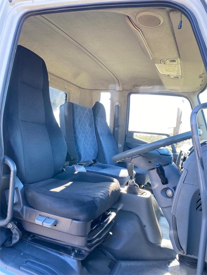 2010 Mitsubishi Fighter FK62FH 7.0