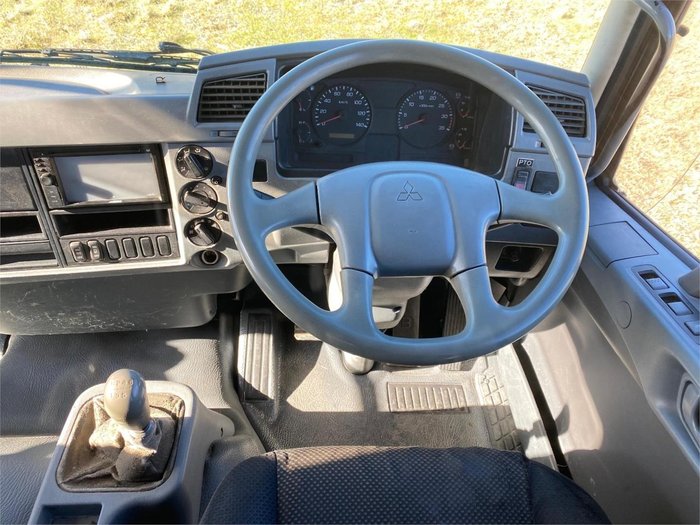 2010 Mitsubishi Fighter FK62FH 7.0