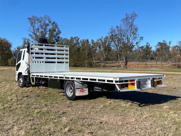 2010 Mitsubishi Fighter FK62FH 7.0