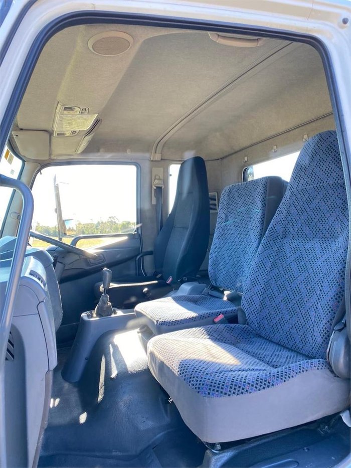 2010 Mitsubishi Fighter FK62FH 7.0