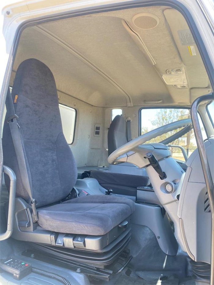 2019 Mitsubishi Fighter Fighter 1627