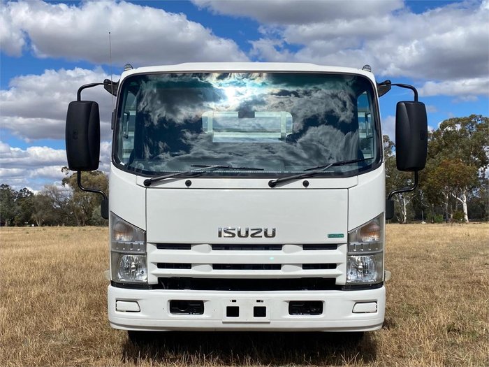 2012 Isuzu Nnr NNR 200