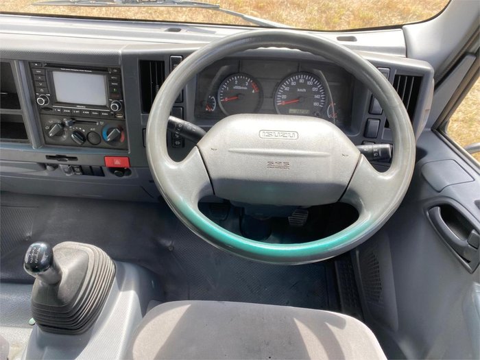 2012 Isuzu Nnr NNR 200