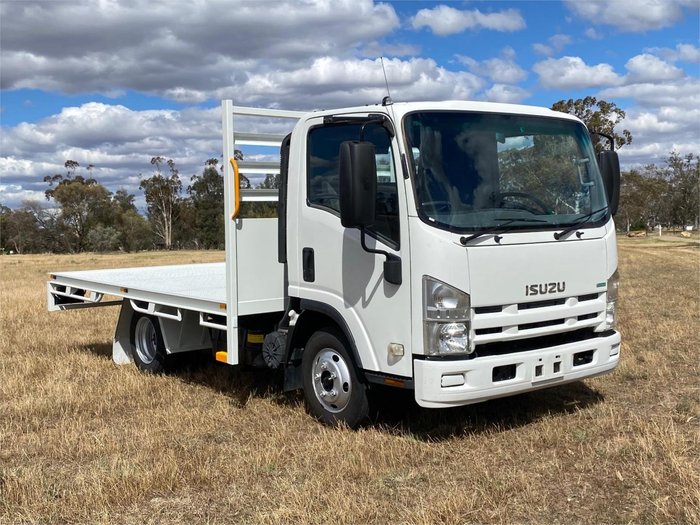 2012 Isuzu Nnr NNR 200