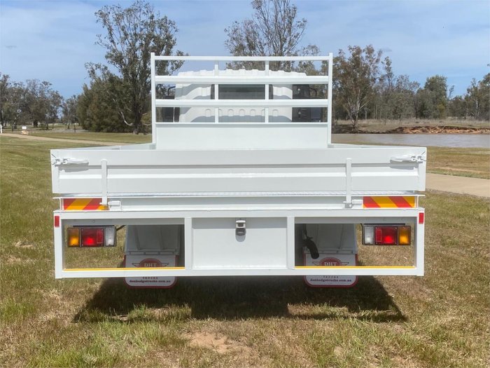 2017 Isuzu Nnr NNR 65-150